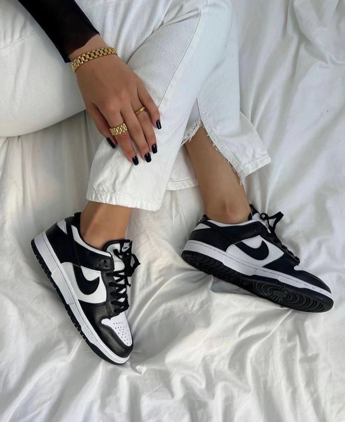 Nıke Dunk Siyah Beyaz